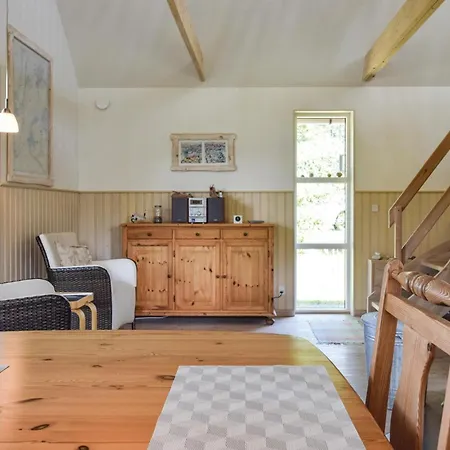 Awesome In Tranekaer With Kitchen 펜션 Fæbæk